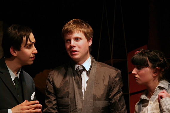 Hrobka s vyhlídkou: Hamilton Penworthy, právník rodiny Tombů – 2007